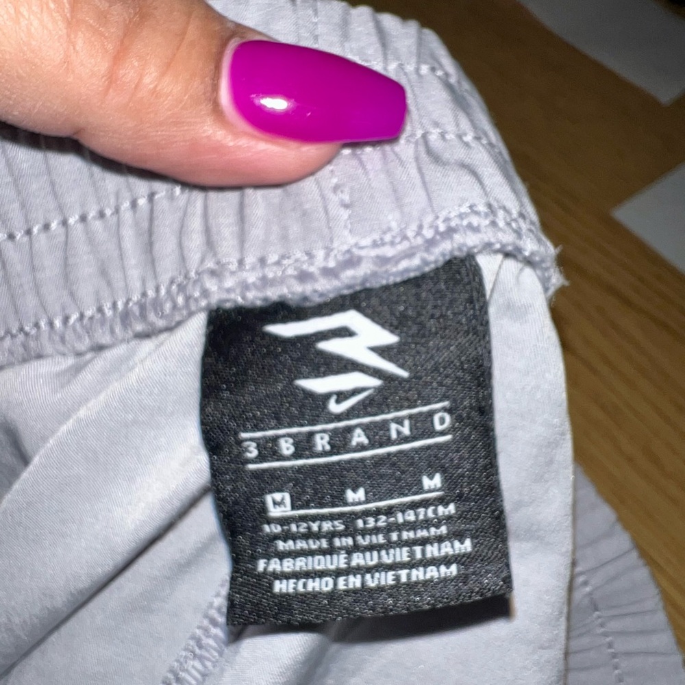 Nike Gray Athletic Shorts with Elastic Waistband - Picture 3 of 3